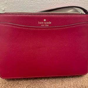 Small Kate Spade crossbody.